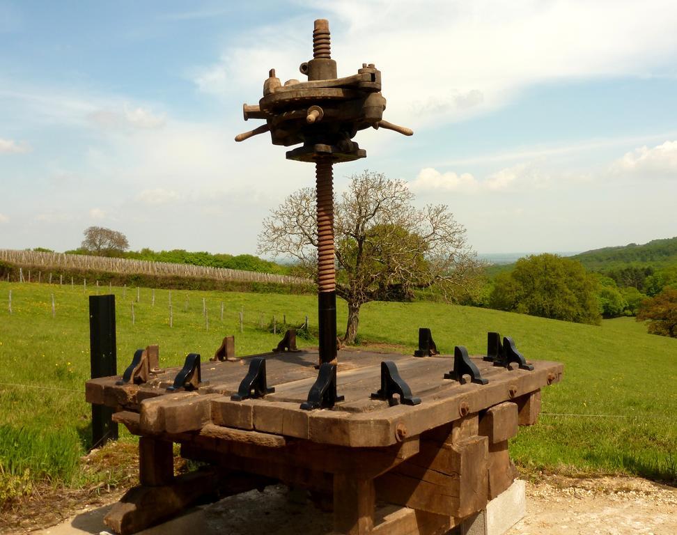 Domaine Joseph Lafarge Wine Resort Oeno-Tonneaux Experience Lugny Ngoại thất bức ảnh